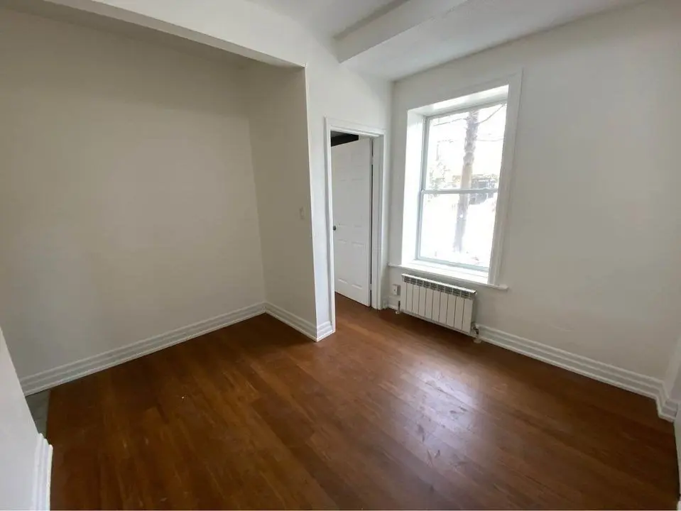 1 Triller AVE #104, Toronto W01, ON M6K 3B7