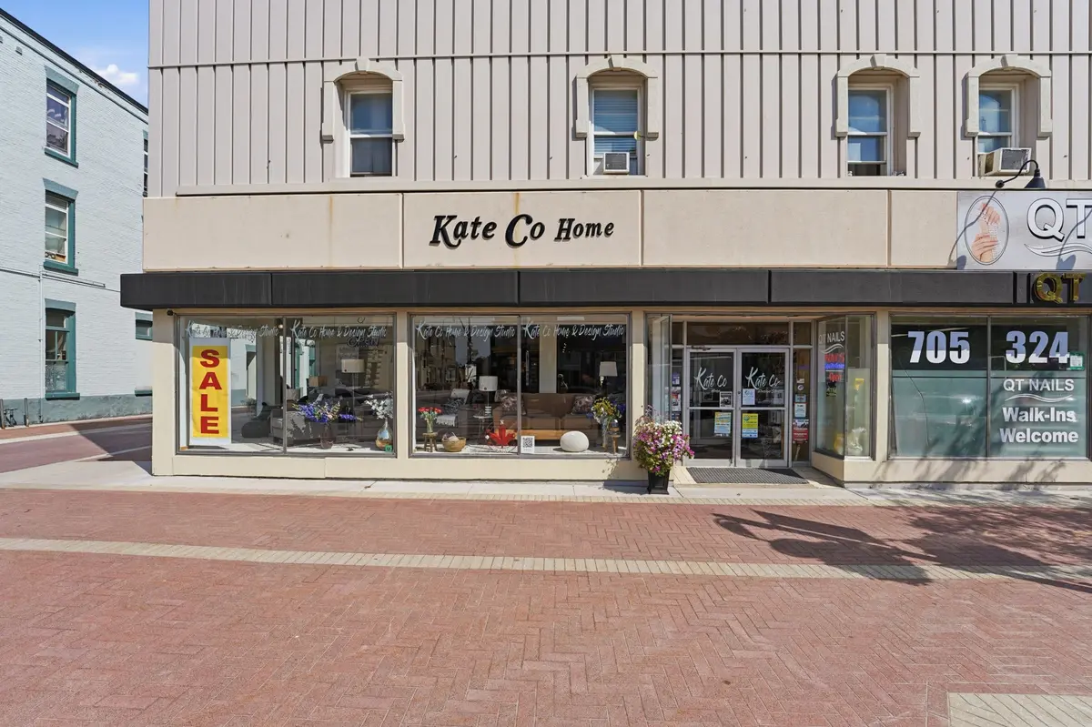 32 Kent ST, Kawartha Lakes, ON K9V 3Z6