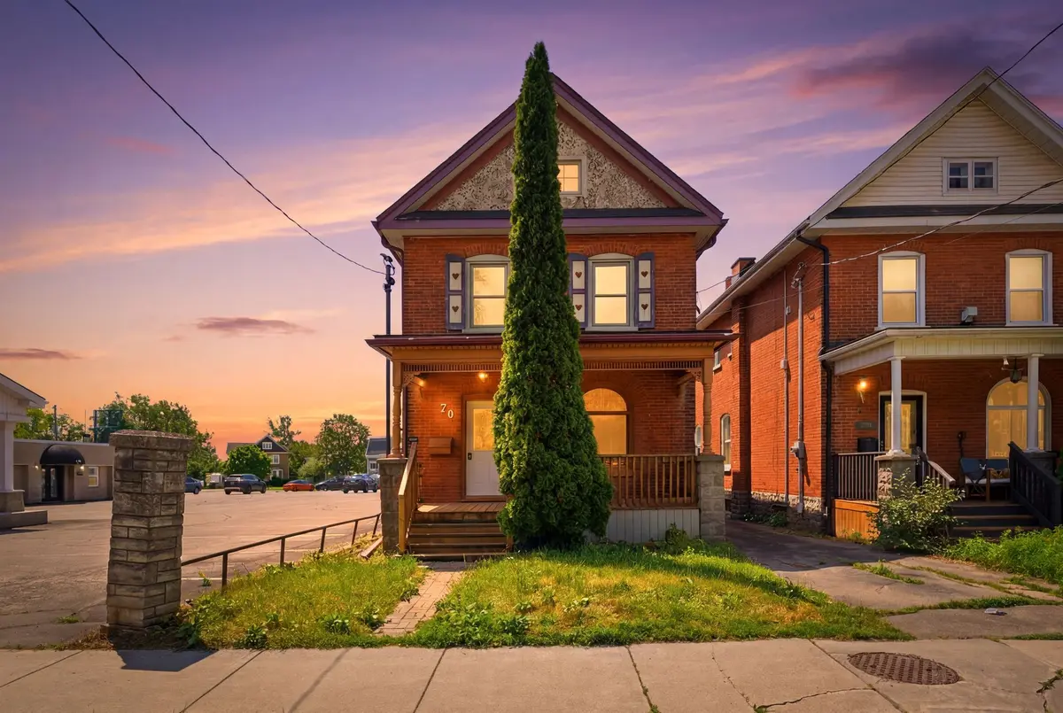 79 Bridge ST W, Belleville, ON K8P 1J4