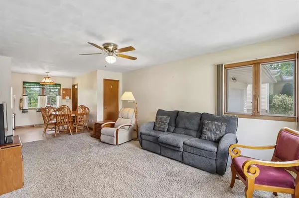 1518 Hollywood Blvd, Iowa City, IA 52240