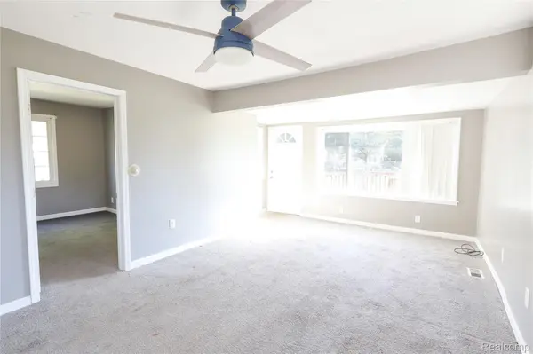 3319 Lakeview ST, Frenchtown Township, MI 48162