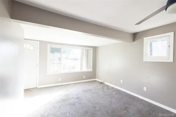 3319 Lakeview ST, Frenchtown Township, MI 48162