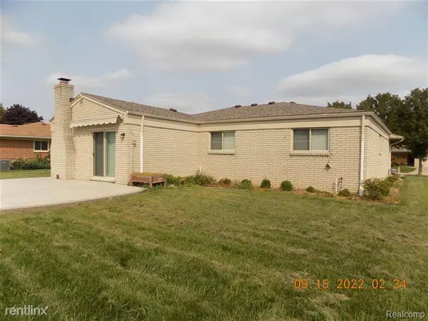 41223 SESAME DR, Sterling Heights, MI 48314