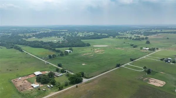 000 Big Valley Circle, Lipan, TX 76439