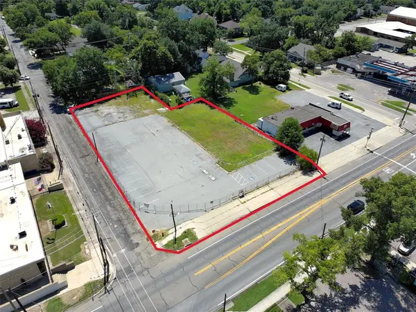 920 N Center Street, Bonham, TX 75418