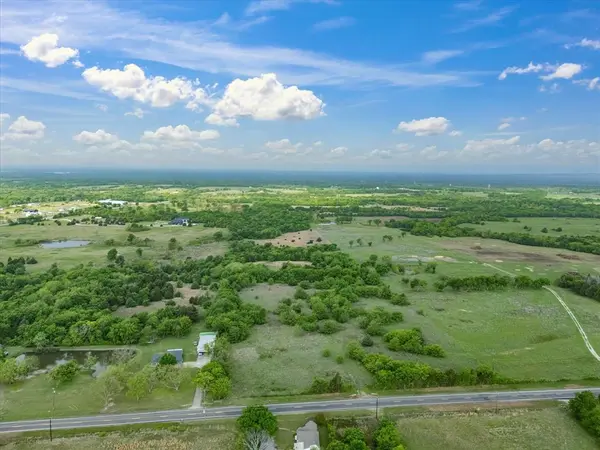 4788 Fm 513 S, Lone Oak, TX 75453
