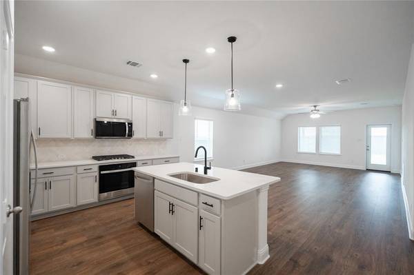 3754 Lupine Trail, Venus, TX 76084