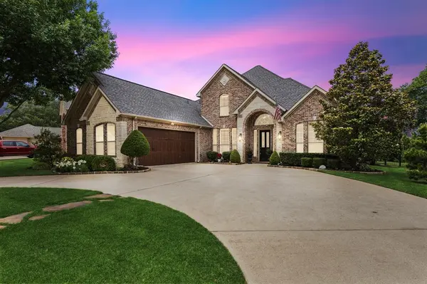 8517 Navigation Drive, Rowlett, TX 75088