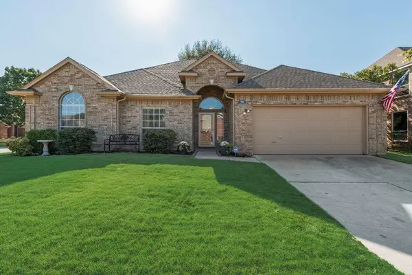 701 Crested Butte Trail, Flower Mound, TX 75028