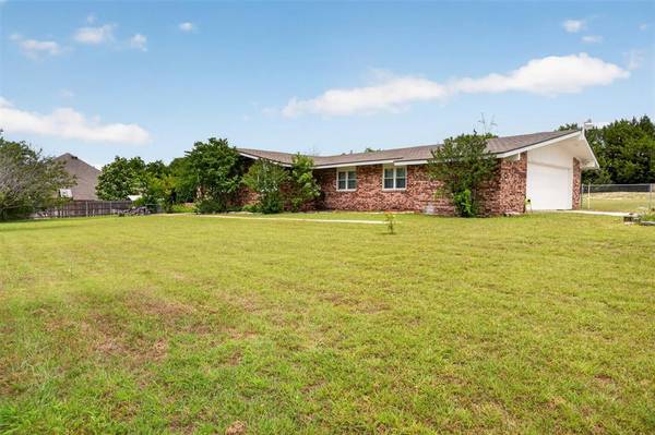 224 Billo Court, Weatherford, TX 76087