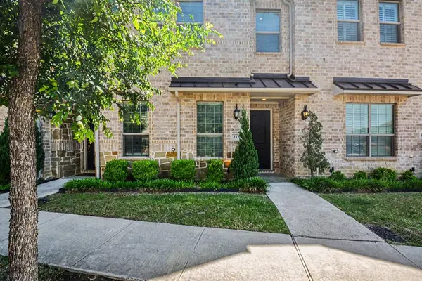 315 Ferndale Street, Lewisville, TX 75056