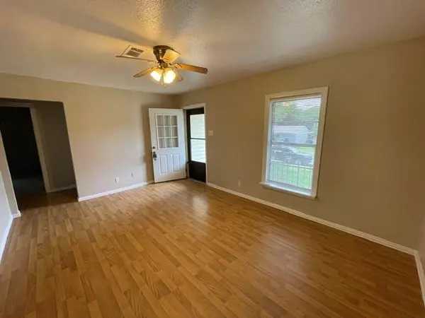 845 Rumfield Road, White Settlement, TX 76108