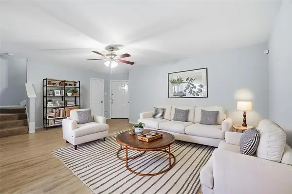 238 Creek Cove Drive, Dallas, TX 75217