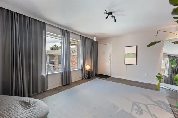 8069 Meadow Road #216, Dallas, TX 75231