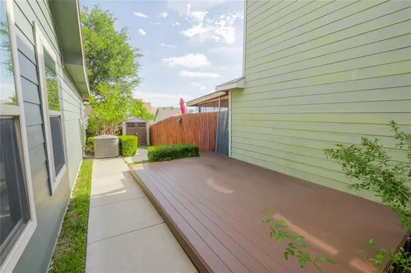 10716 Edgewest Terrace, Fort Worth, TX 76108