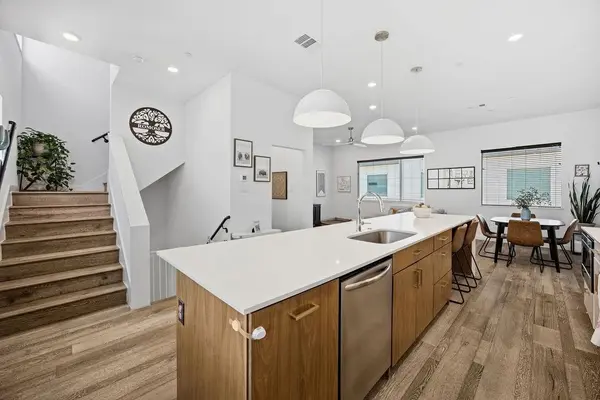5018 Bryan Street #203, Dallas, TX 75206