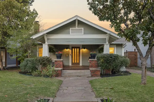 310 N Montclair Avenue, Dallas, TX 75208