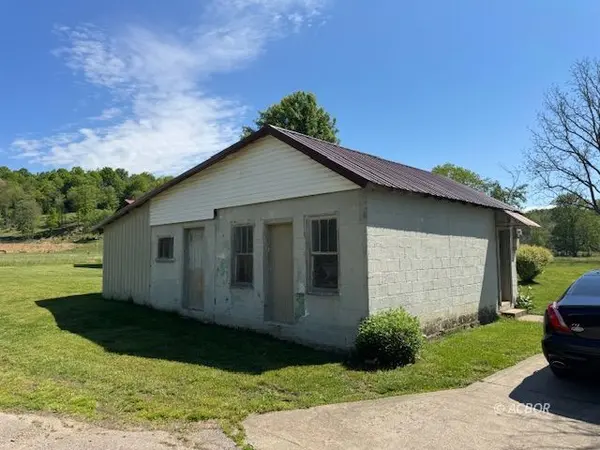 1849 Peters branch rd, Crown City, OH 45623