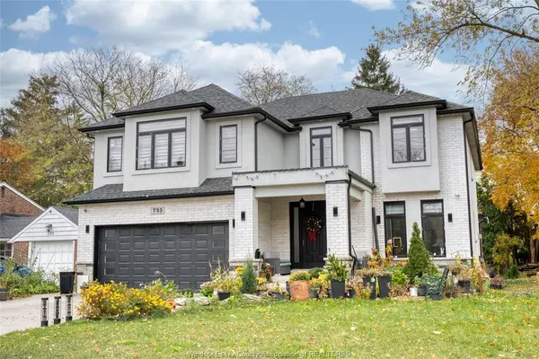 735 CABANA Road West, Windsor, ON N9G 1B5