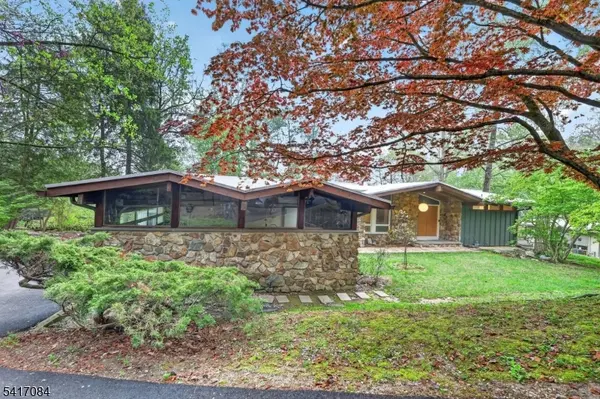 39 Skyline Dr, Morris Twp., NJ 07960