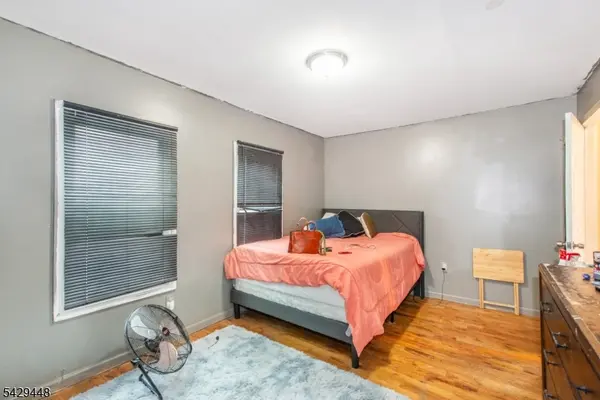 346 S 20th, Newark City, NJ 07103