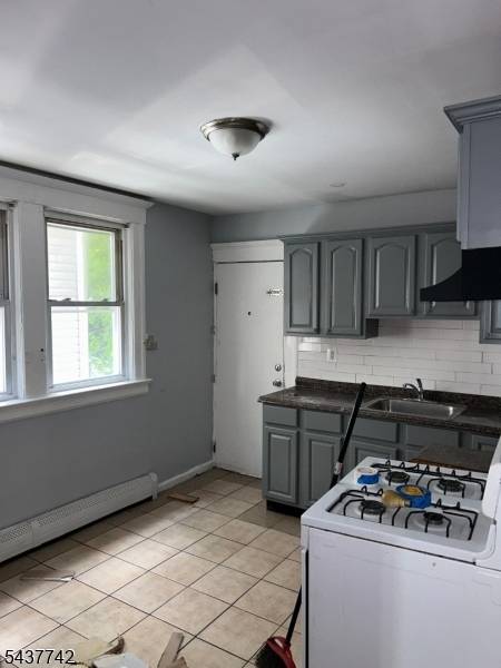 58 Cypress St, Newark City, NJ 07108