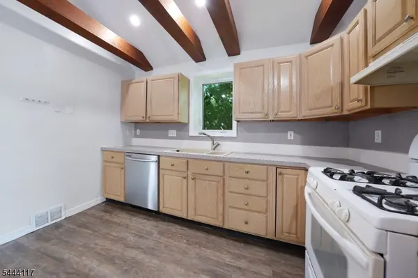340 3Rd Ave, Bellmawr Boro, NJ 08031
