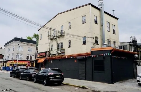 142 Passaic St, Passaic City, NJ 07055