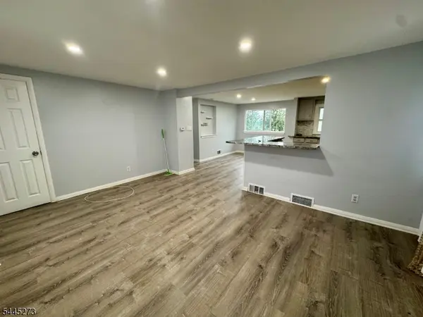 347 E 29Th St #2, Paterson City, NJ 07514