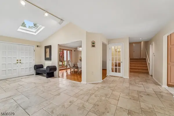 8 Union Hill Rd, Denville Twp., NJ 07834