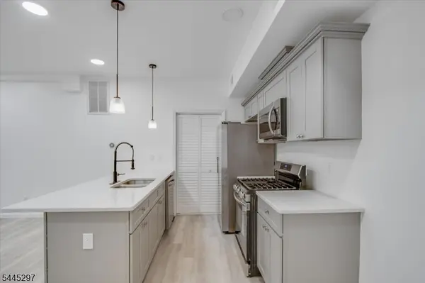 500 S 18th St, Apt 1 #1, Newark City, NJ 07103