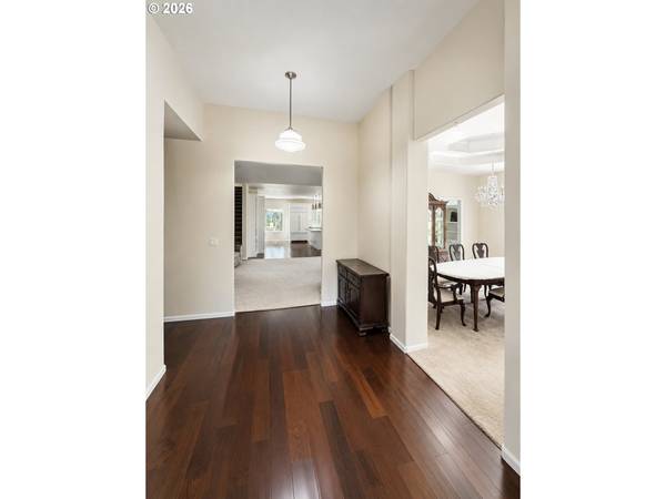580 HOLLY AVE, Cottage Grove, OR 97424