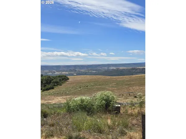 2080 MOUNTAIN VIEW DR, The Dalles, OR 97058