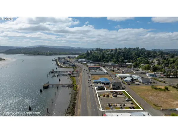 1685 N BAYSHORE DR, Coos Bay, OR 97420