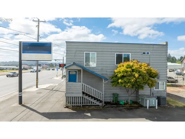 1685 N BAYSHORE DR, Coos Bay, OR 97420