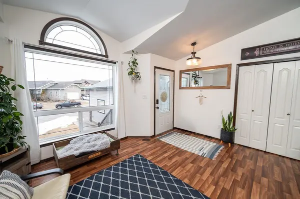 22 Sparrow Close, Blackfalds, AB T4M 0K6