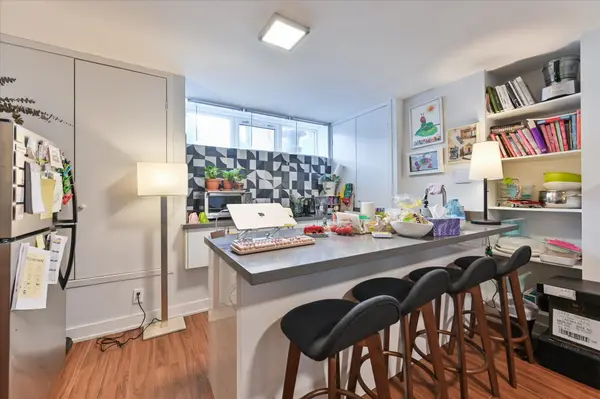 400 Summerhill AVE, Toronto C09, ON M4W 2E4