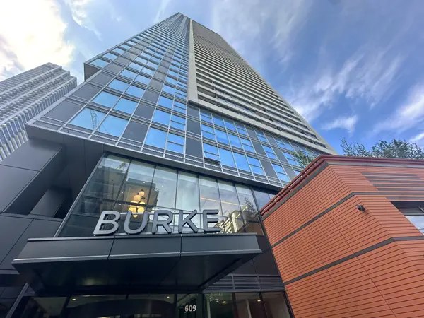 609 Sherbourne ST #3004, Toronto C08, ON M4X 0A4