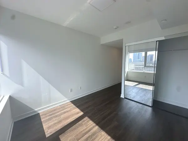 609 Sherbourne ST #3004, Toronto C08, ON M4X 0A4