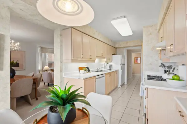 265 Ridley BLVD #1009, Toronto C04, ON M5M 4N8