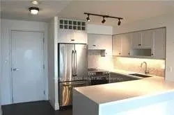 230 Queens Quay W #825, Toronto C01, ON M5J 2Y7
