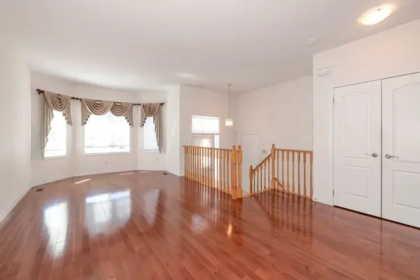 802 Coldstream DR, Oshawa, ON L1K 2Z3