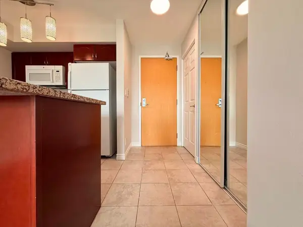 68 Grangeway AVE #908, Toronto E09, ON M1H 0A1