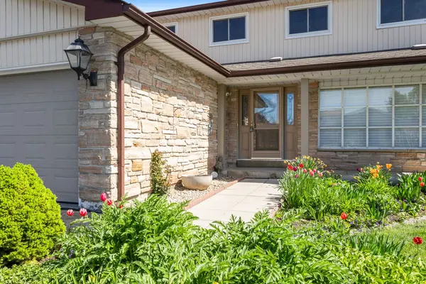 12 Pittmann CRES, Ajax, ON L1S 3G3