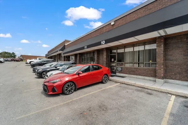 90 Esna Park DR #10, Markham, ON L3R 2R7