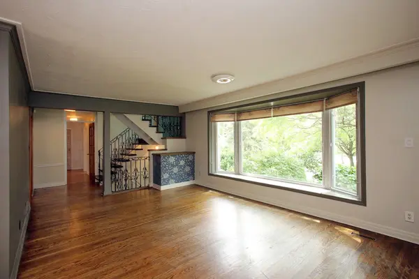 38 Christman CT, Markham, ON L3P 3C8