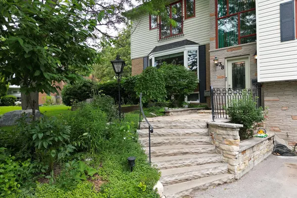 38 Christman CT, Markham, ON L3P 3C8