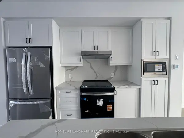 27 Bancroft LN, Richmond Hill, ON L4E 1M1