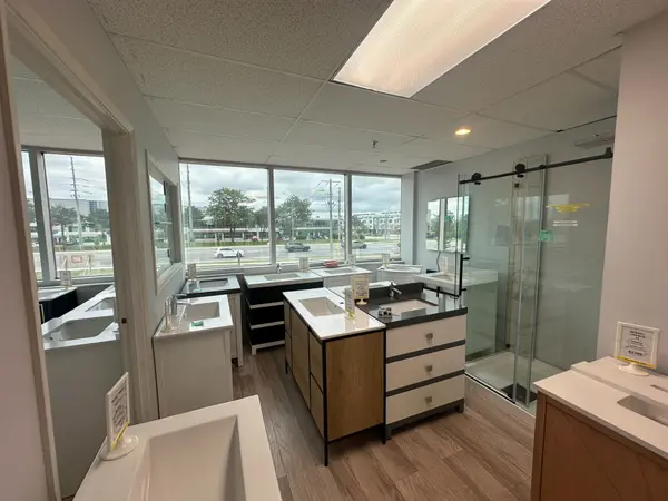 201 Millway AVE #7 - 2nd Floor, Vaughan, ON L4K 4K9