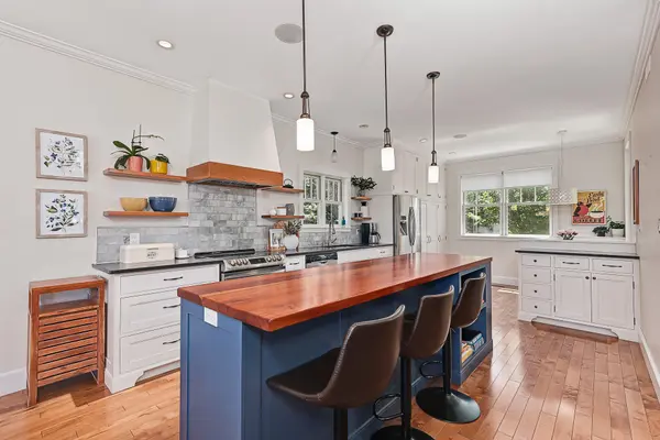 121 Mary ST, Collingwood, ON L9Y 0G4